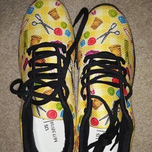 Women's Casual Shoes